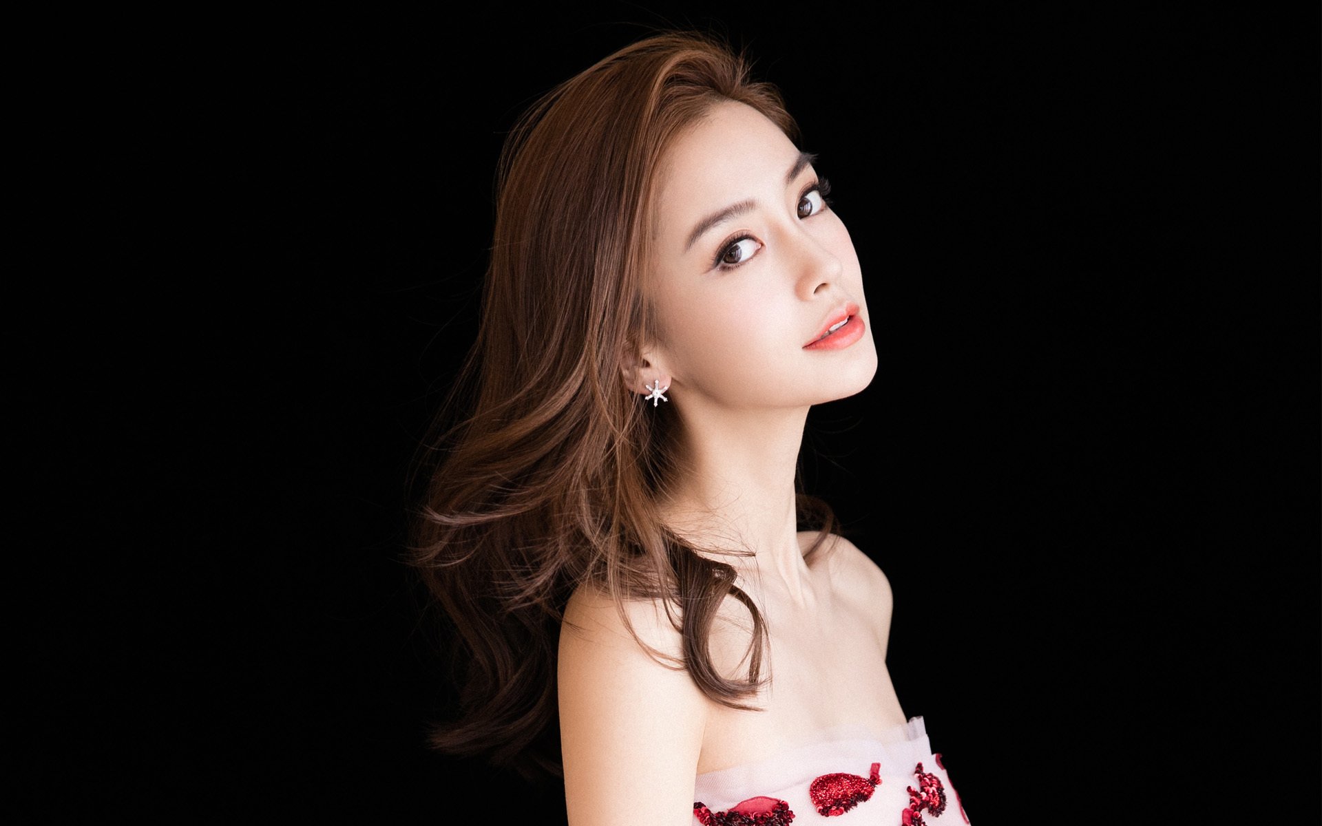 勇士开发语音战术指令系统，用于临场部署优化，勇士的语言